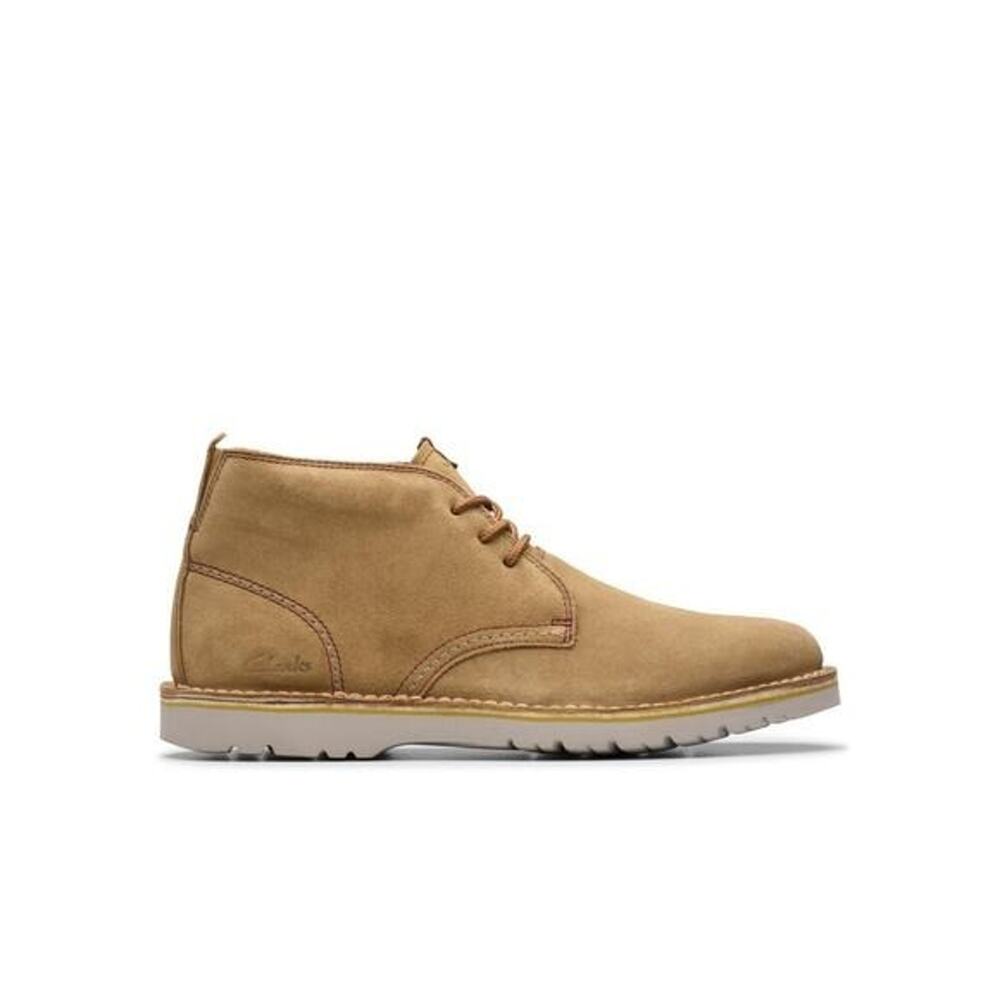 Clarks Eastridge Mid in Sand Suede